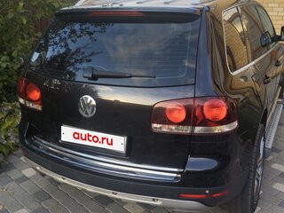 2007 Volkswagen Touareg I Рестайлинг, чёрный, 1350000 рублей, вид 2