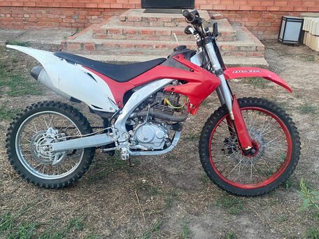 2015 Motoland XR250, красный, 120000 рублей, вид 1