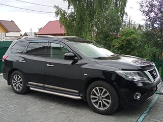 2015 Nissan Pathfinder IV, чёрный, 2350000 рублей, вид 2