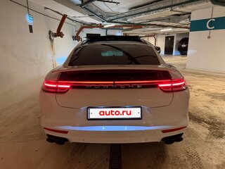 2017 Porsche Panamera 4S II, белый, 6900000 рублей, вид 5