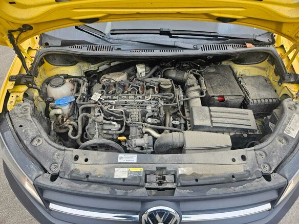 2017 Volkswagen Caddy, жёлтый, 1650000 рублей - вид 8