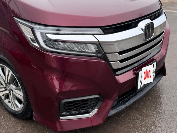 2019 Honda Stepwgn Spada V Рестайлинг, красный, 2880000 рублей - вид 4