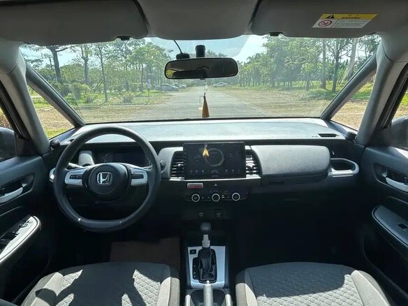 2022 Honda Fit IV Рестайлинг, белый, 1452069 рублей - вид 7