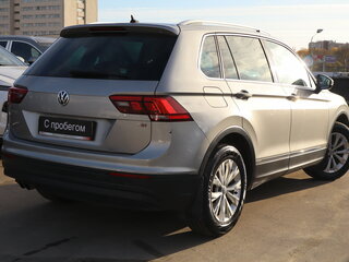 2018 Volkswagen Tiguan II, серебристый, 1599000 рублей, вид 4