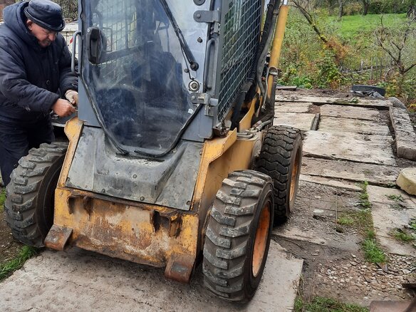 2012 John Deere 318, жёлтый, 1999999 рублей - вид 4
