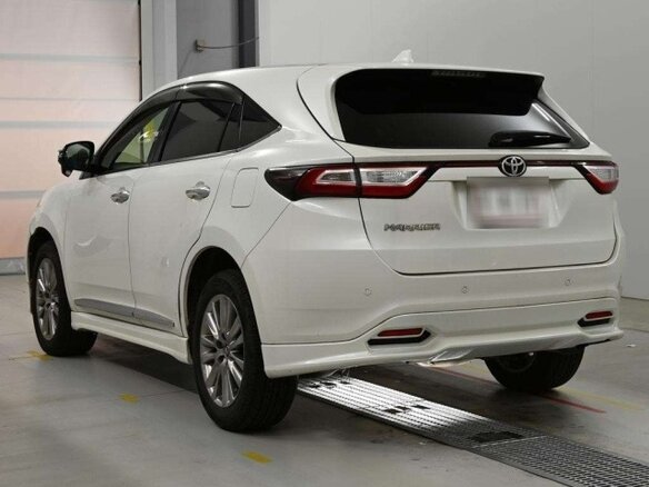 2019 Toyota Harrier III (XU60) Рестайлинг, белый, 1750000 рублей - вид 7