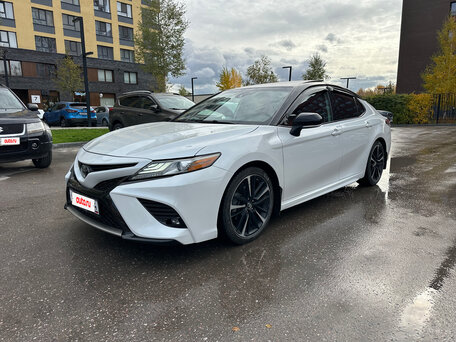 2019 Toyota Camry US Market VIII (XV70), белый, 2550000 рублей, вид 1