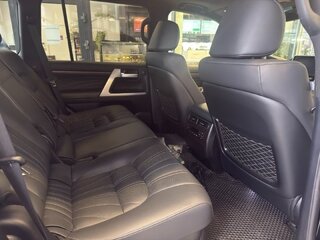 2020 Toyota Land Cruiser 200 Series Рестайлинг 2, чёрный, 8300000 рублей, вид 5