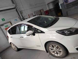 2016 Nissan Note e-Power II Рестайлинг, белый, 1300000 рублей, вид 4