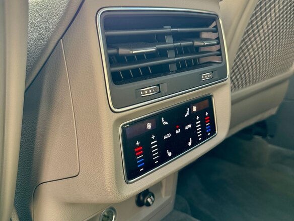 2019 Audi Q8 50 TDI I (4M), чёрный, 6200000 рублей - вид 15