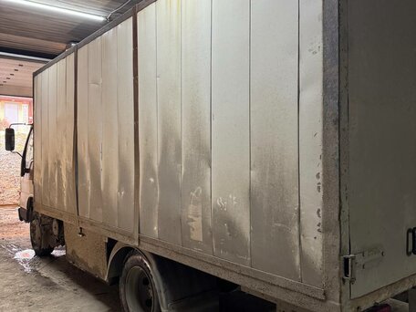 1999 Isuzu Elf (N-series), бежевый, 800000 рублей, вид 4