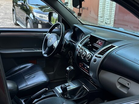 2013 Mitsubishi Pajero Sport II, чёрный, 2200000 рублей, вид 5