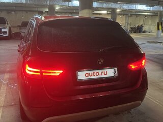 2010 BMW X1 18i I (E84), красный, 990000 рублей, вид 3