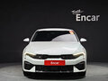 2024 Kia K5 III Рестайлинг, белый, 3110000 рублей - вид 1