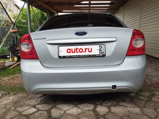 2010 Ford Focus II Рестайлинг, серебристый, 380000 рублей, вид 4