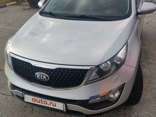 2015 Kia Sportage III Рестайлинг, серебристый, 1430000 рублей, вид 1