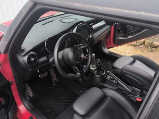 2021 Mini Hatch Cooper III (F55/F56) Рестайлинг 2, красный, 3000000 рублей, вид 5