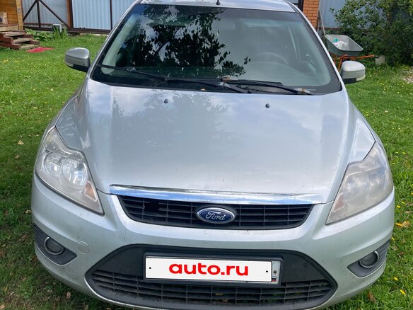 2010 Ford Focus II Рестайлинг, серебристый, 350000 рублей - вид 3