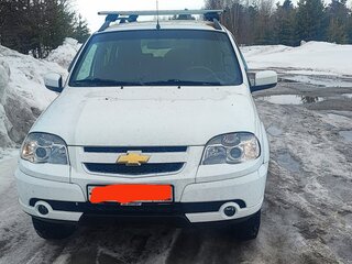 2016 Chevrolet Niva I Рестайлинг, белый, 980000 рублей, вид 1