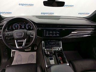 2022 Audi Q8 45 TDI I (4M), чёрный, 6800000 рублей, вид 5