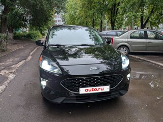 2020 Ford Escape IV, чёрный, 2100000 рублей, вид 2
