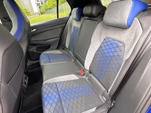 2023 Volkswagen Golf R VIII, синий - вид 11