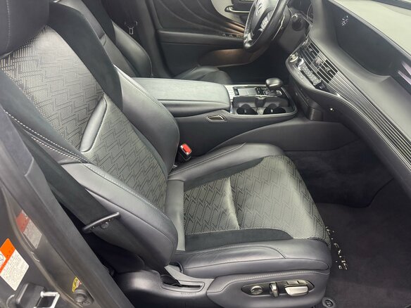2018 Lexus LS 500 V, серый, 4900000 рублей - вид 14