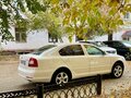 2012 Skoda Octavia II (A5) Рестайлинг, белый, 1200000 рублей - вид 4