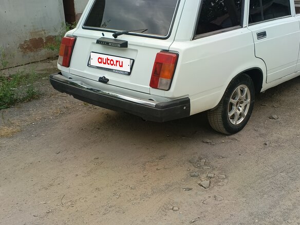 2011 Lada (ВАЗ) 2104, белый, 270000 рублей - вид 3