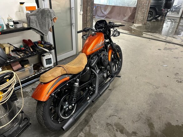 2019 Harley-Davidson Sportster 883, оранжевый, 890000 рублей