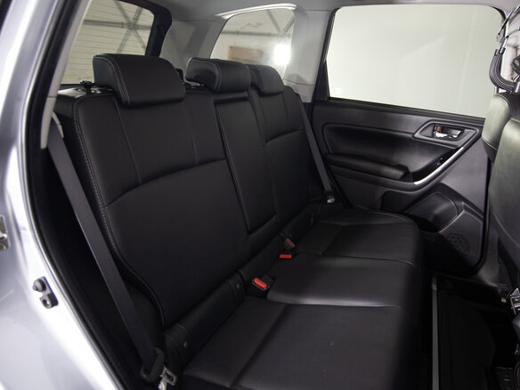 2016 Subaru Forester IV Рестайлинг 2, серый, 2099000 рублей - вид 13