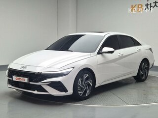 2023 Hyundai Avante VII Рестайлинг, белый, 1950000 рублей, вид 1