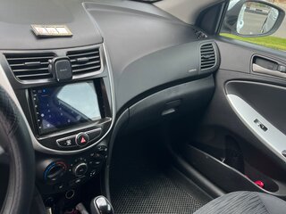 2015 Hyundai Solaris I Рестайлинг, белый, 1150000 рублей, вид 4