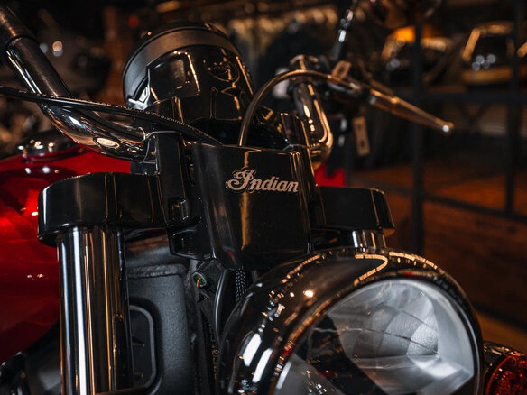 2026 Indian Scout, красный, 2390000 рублей - вид 17