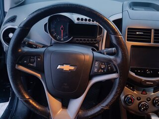 2014 Chevrolet Aveo II, чёрный, 600000 рублей, вид 3