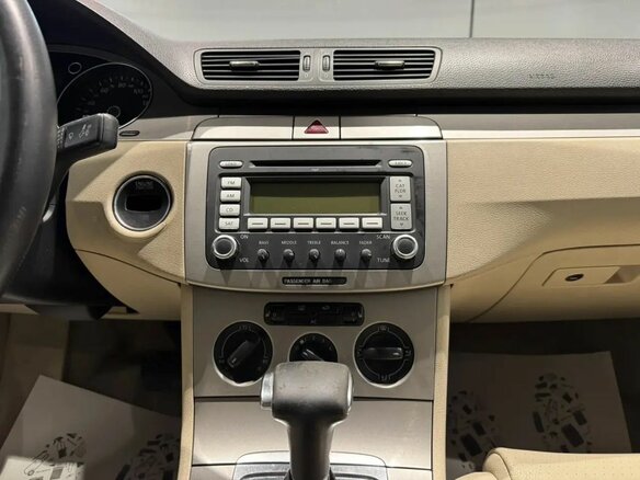 2008 Volkswagen Passat B6, белый, 520000 рублей - вид 13