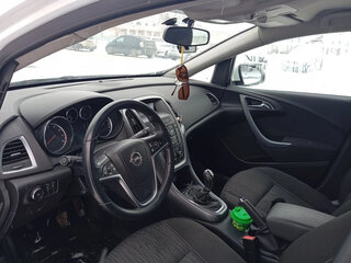2013 Opel Astra J Рестайлинг, белый, 600000 рублей, вид 5