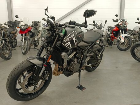 2023 Triumph Trident 660, чёрный, 860000 рублей, вид 5