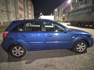 2010 Kia Rio II Рестайлинг, синий, 500000 рублей, вид 5