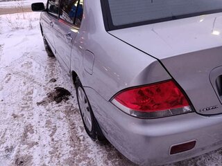 2007 Mitsubishi Lancer IX Рестайлинг, серебристый, 370000 рублей, вид 3