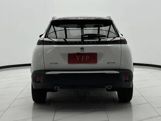 2023 Peugeot 2008 II, белый, 1530000 рублей, вид 4