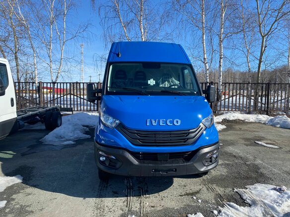 2024 Iveco Daily, синий, 8500000 рублей - вид 6