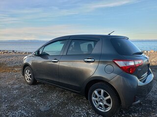 2018 Toyota Vitz III (XP130) Рестайлинг 2, серый, 1150000 рублей, вид 4