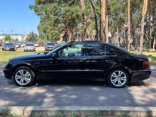 2007 Mercedes-Benz E-Класс 320 III (W211, S211) Рестайлинг, чёрный, 1175000 рублей, вид 4