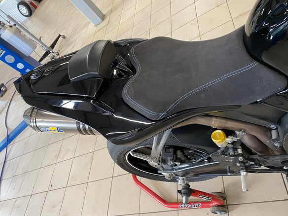 2008 Yamaha YZF-R1, чёрный, 630000 рублей - вид 22