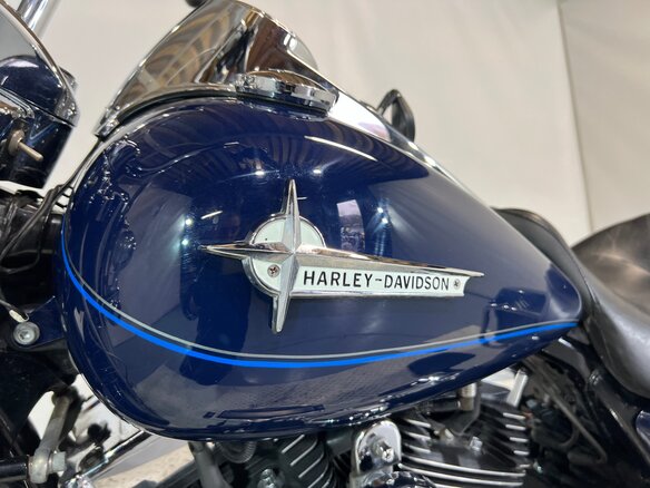 2010 Harley-Davidson Road King, синий, 610000 рублей - вид 16