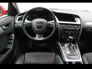 2010 Audi A4 IV (B8), красный, 1000000 рублей, вид 5
