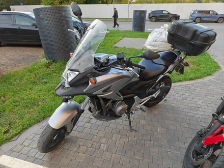 2012 Honda NC 700X, серебристый, 450000 рублей, вид 3