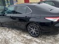 2021 Toyota Camry VIII (XV70) Рестайлинг, чёрный, 4250000 рублей - вид 4