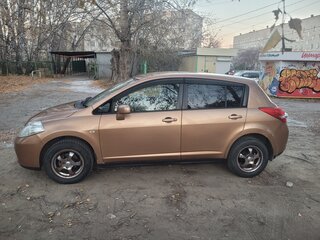 2009 Nissan Tiida I, золотистый, 700000 рублей, вид 4